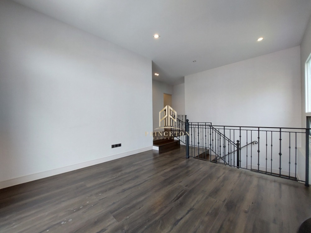 ขายบ้านบางนา แบริ่ง ลาซาล : ขายบ้าน นันทวัน บางนา กม.7 แปลงมุม ใกล้เมกา บางนา Nantawan Bangna KM.7 corner plot near Mega Bangna