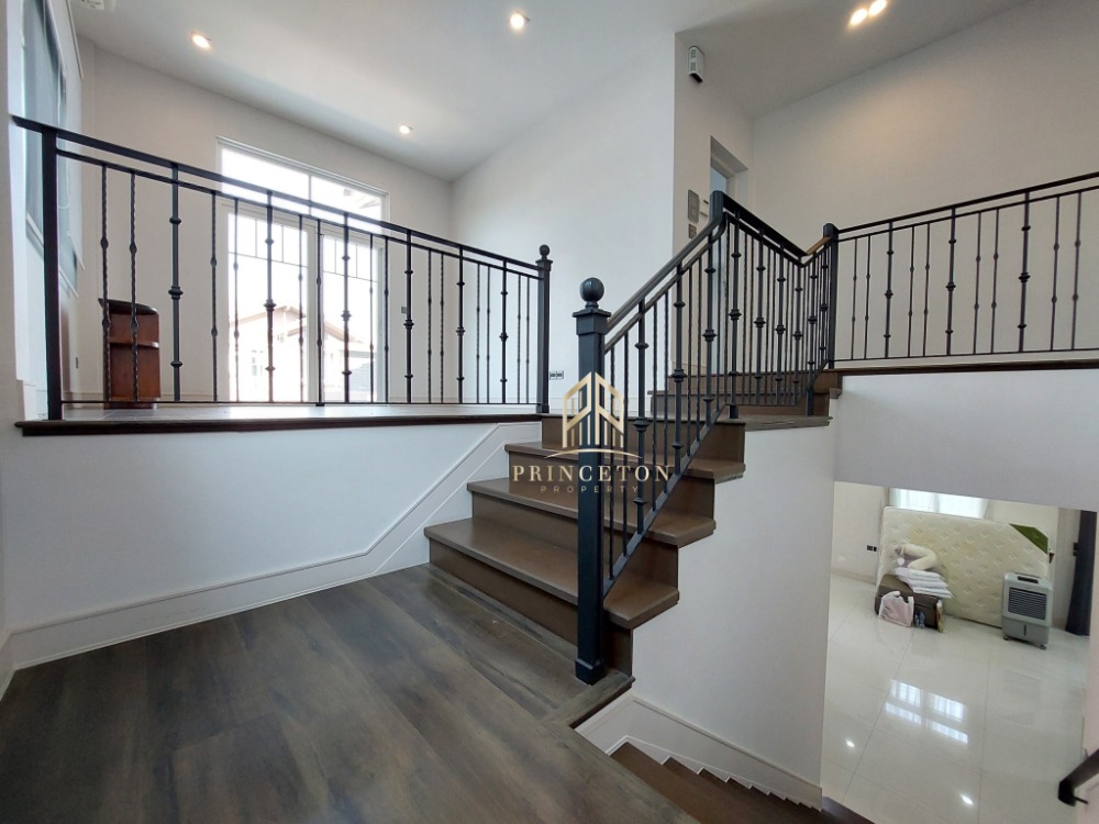 ขายบ้านบางนา แบริ่ง ลาซาล : ขายบ้าน นันทวัน บางนา กม.7 แปลงมุม ใกล้เมกา บางนา Nantawan Bangna KM.7 corner plot near Mega Bangna