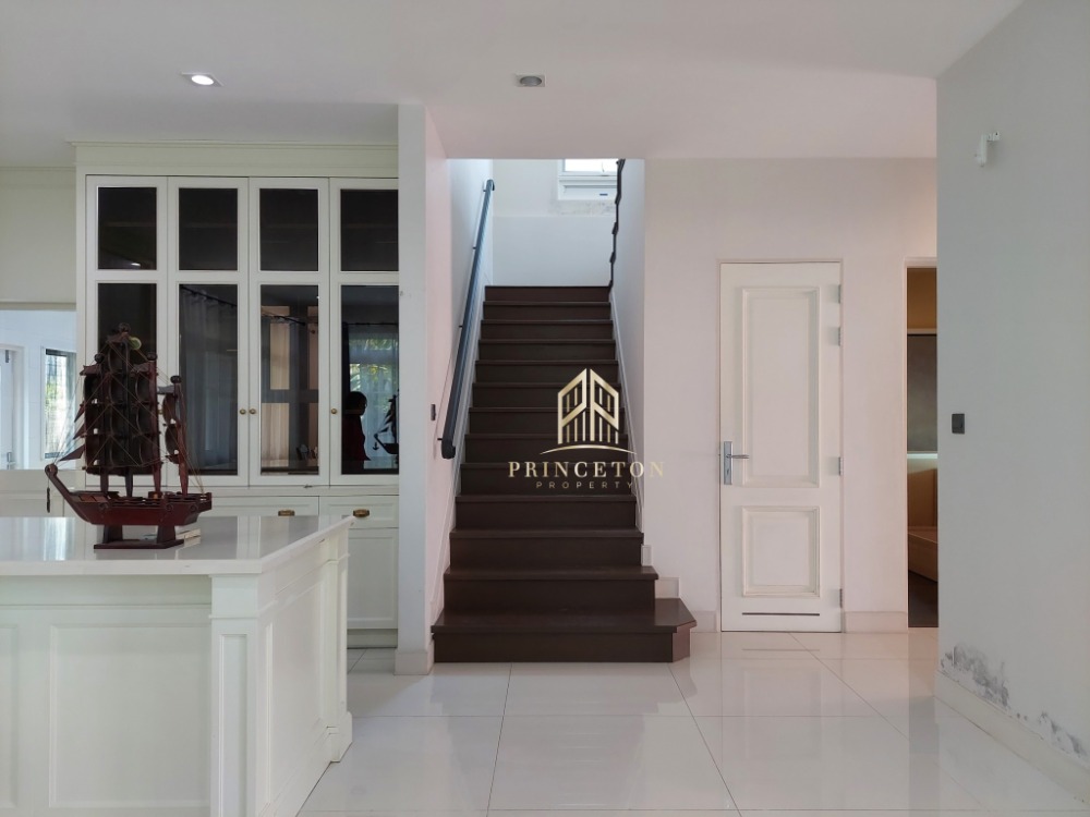 ขายบ้านบางนา แบริ่ง ลาซาล : ขายบ้าน นันทวัน บางนา กม.7 แปลงมุม ใกล้เมกา บางนา Nantawan Bangna KM.7 corner plot near Mega Bangna