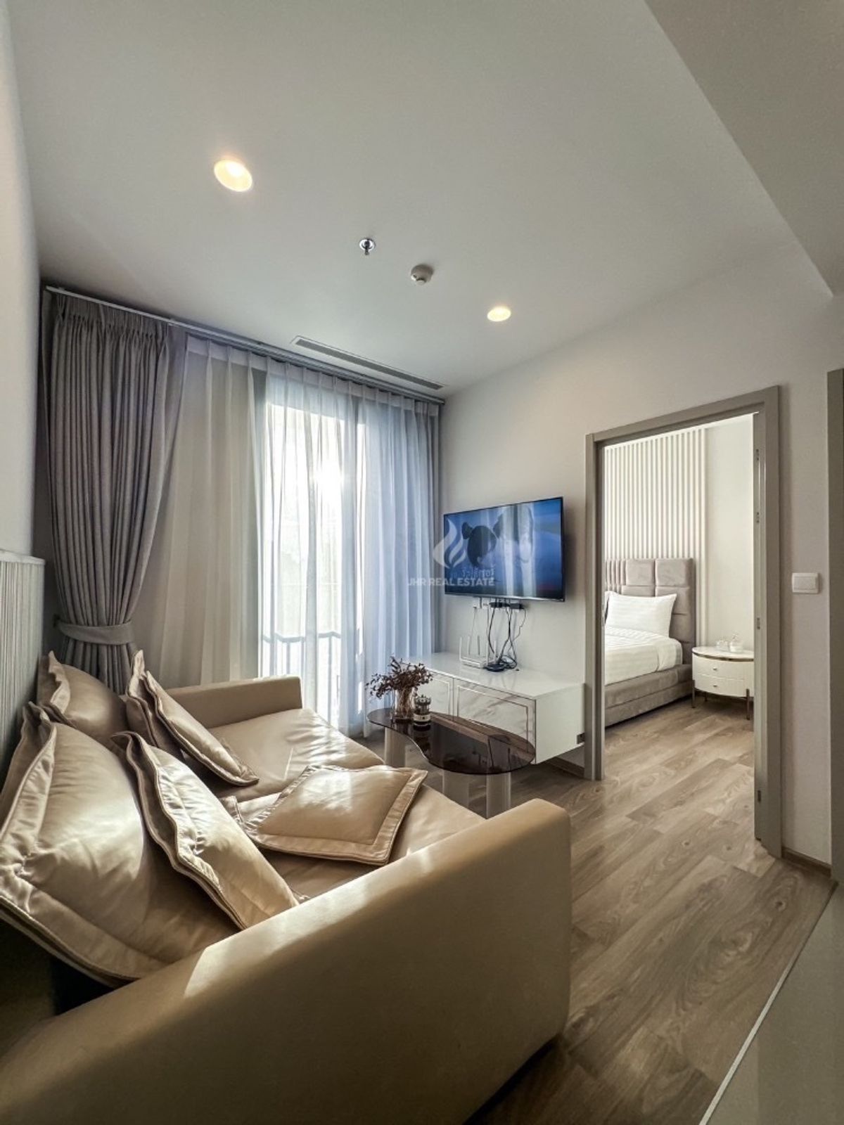 For RentCondoSukhumvit, Asoke, Thonglor : Best price❗️Oka House Sukhumvit 36  2 bed  2 bath contact line id :  @jhrrealestate