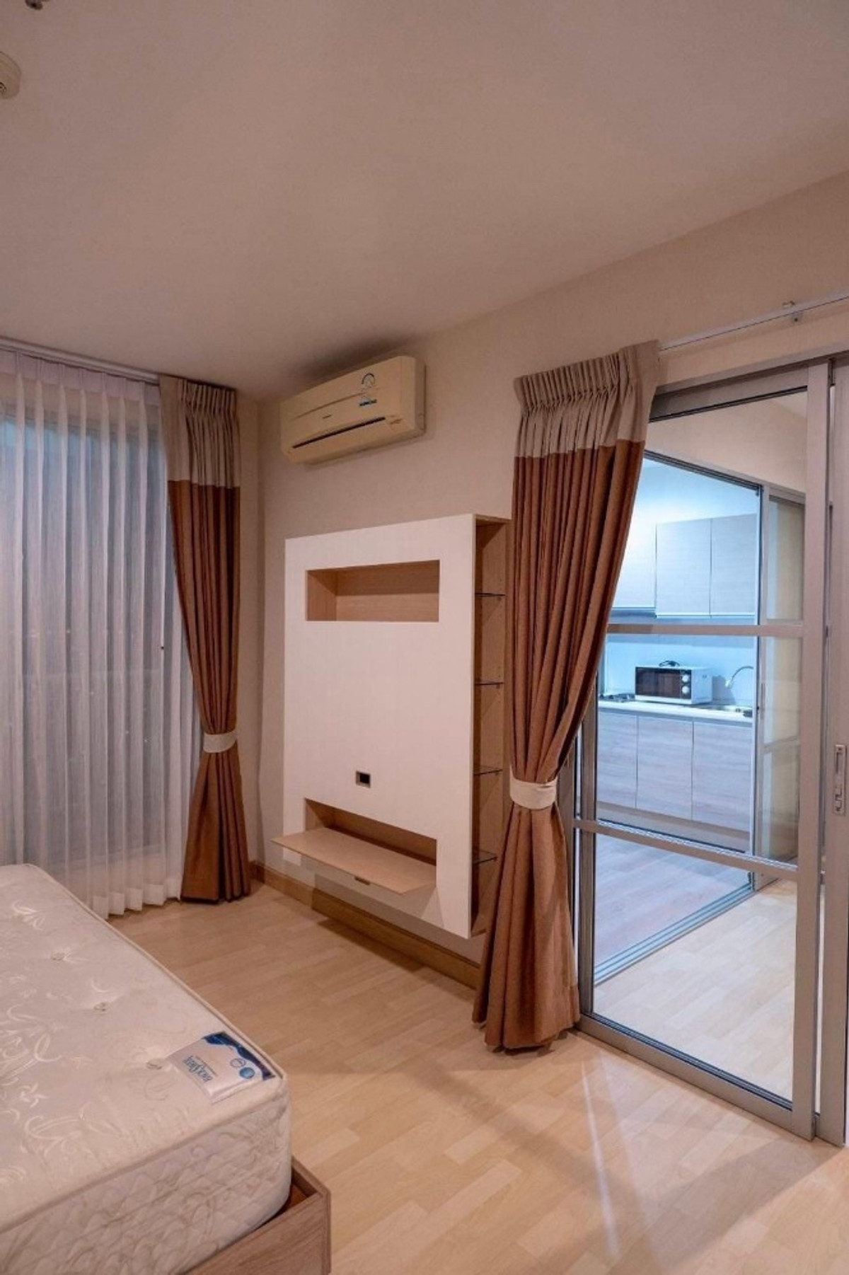 For RentCondoRatchadapisek, Huaikwang, Suttisan : ✅ RYR101 ✅ Line : @p2nproperty