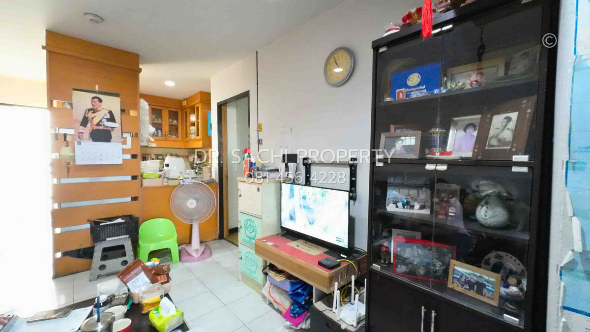 For SaleCondoLadprao, Central Ladprao : Urgent sale!! Condo Baan Wiphawi Vibhavadi 16 (Soi Chokchai Ruammit) near Central Ladprao, MRT Ratchada Station