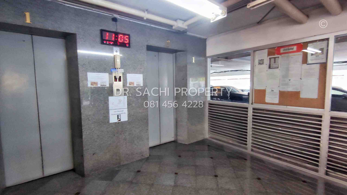 For SaleCondoLadprao, Central Ladprao : Urgent sale!! Condo Baan Wiphawi Vibhavadi 16 (Soi Chokchai Ruammit) near Central Ladprao, MRT Ratchada Station