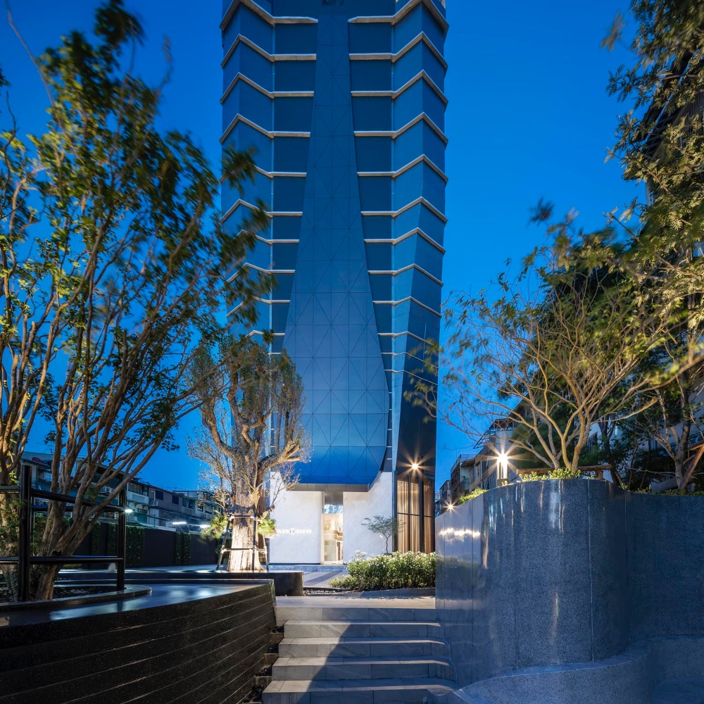 ขายคอนโดสยาม จุฬา สามย่าน : 🔥🔥FOR SALE 𝐋𝐨𝐟𝐭 วิวมหานคร :  𝐏𝐚𝐫𝐤 𝐎𝐫𝐢𝐠𝐢𝐧 𝐂𝐡𝐮𝐥𝐚 𝐒𝐚𝐦𝐲𝐚𝐧 𝟏 Bed 𝟏 Bath,  𝟐𝟑.𝟖 sqm. , Price 𝟔.𝟗𝟖 MB Tel. 𝟎𝟗𝟓𝟗𝟒𝟏𝟓𝟗𝟗𝟗