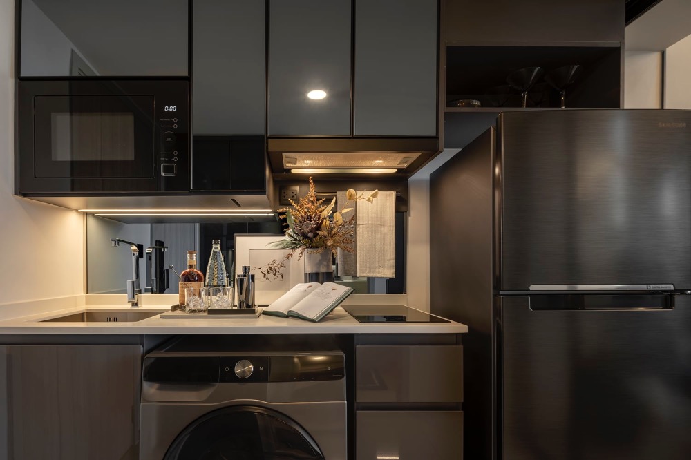 ขายคอนโดสยาม จุฬา สามย่าน : 🔥🔥FOR SALE 𝐋𝐨𝐟𝐭 วิวมหานคร :  𝐏𝐚𝐫𝐤 𝐎𝐫𝐢𝐠𝐢𝐧 𝐂𝐡𝐮𝐥𝐚 𝐒𝐚𝐦𝐲𝐚𝐧 𝟏 Bed 𝟏 Bath,  𝟐𝟑.𝟓 sqm. , Price 𝟔.𝟗𝟓 MB Tel. 𝟎𝟗𝟓𝟗𝟒𝟏𝟓𝟗𝟗𝟗