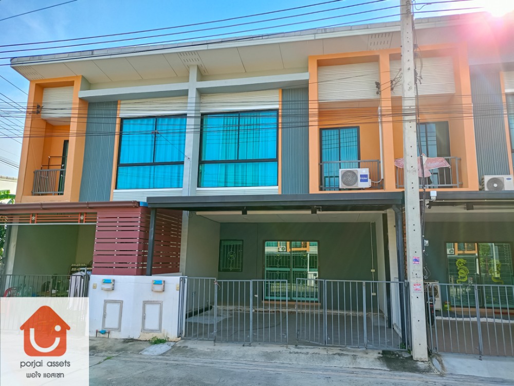 ขายทาวน์โฮมบางนา แบริ่ง ลาซาล : ✨ขายบ้านทาวน์โฮม 🏡 สิรารมย์ พลัส บางนา กม.29 ทาวน์โฮมติดถนนเมนโครงการ แบบ 2 ชั้น 4 ห้องนอน🛏️ ขนาด 19.89 ตร.วา 📍ทำเลถนนบางนา-ตราด กม.29