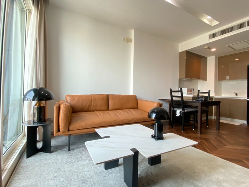 For RentCondoSukhumvit, Asoke, Thonglor : Siri @ Sukhumvit | 1 bedroom | Beautiful room, recently renovated. Ready to move in in March.
