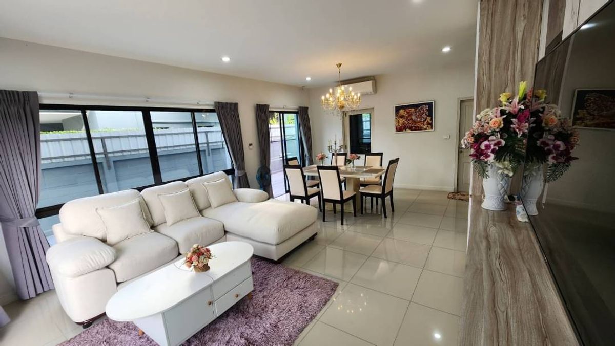 For RentHouseLadkrabang, Suwannaphum Airport : 💥For rent, 5 bedroom detached house, Lumpini Village, Suan Luang 9, Soi Chaloem Phra Kiat 40/1 🎉Price only 85,000 baht.