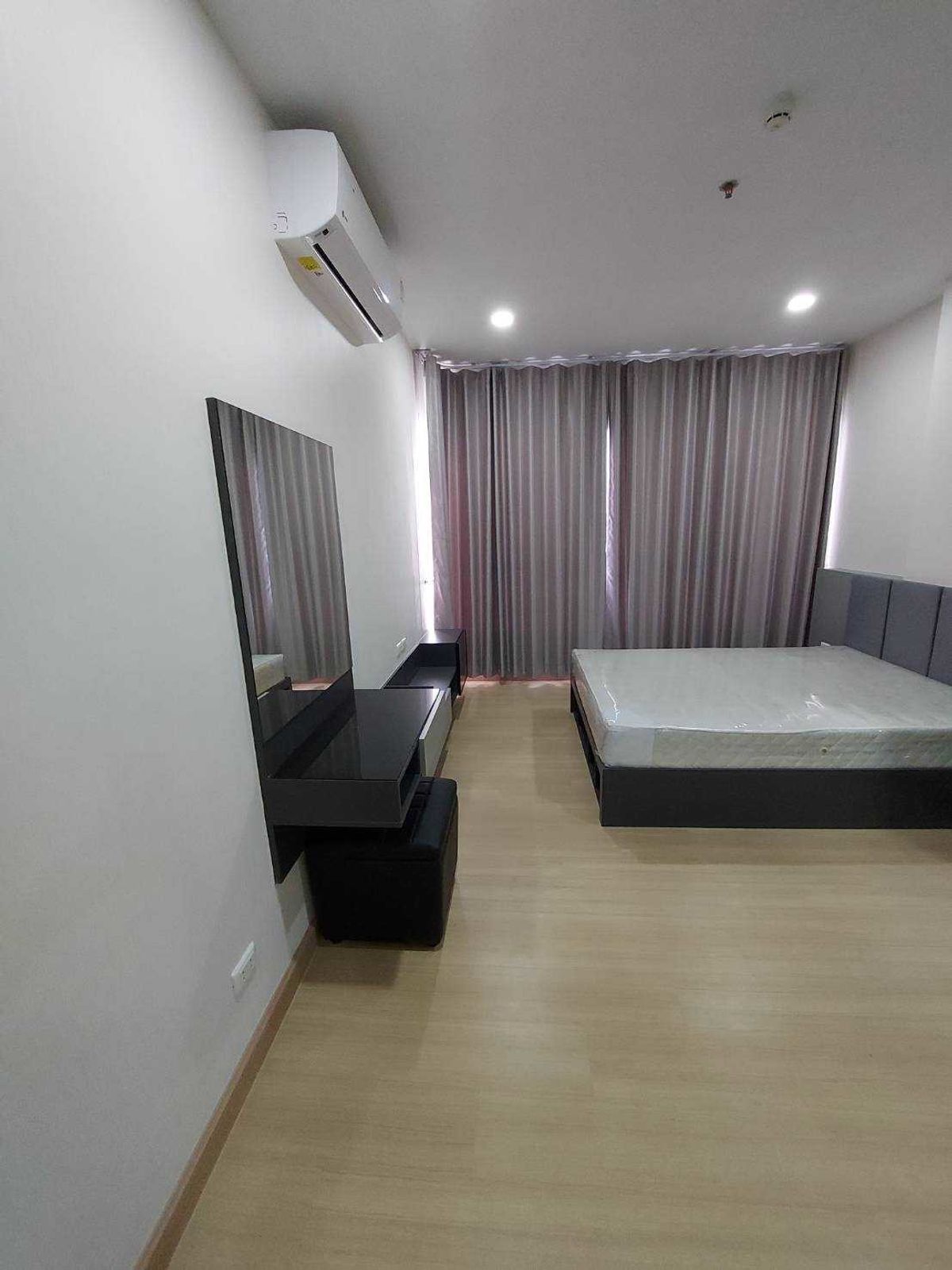 For SaleCondoPinklao, Charansanitwong : 🔥 Big room condo Near Siriraj, only 2.5 km.