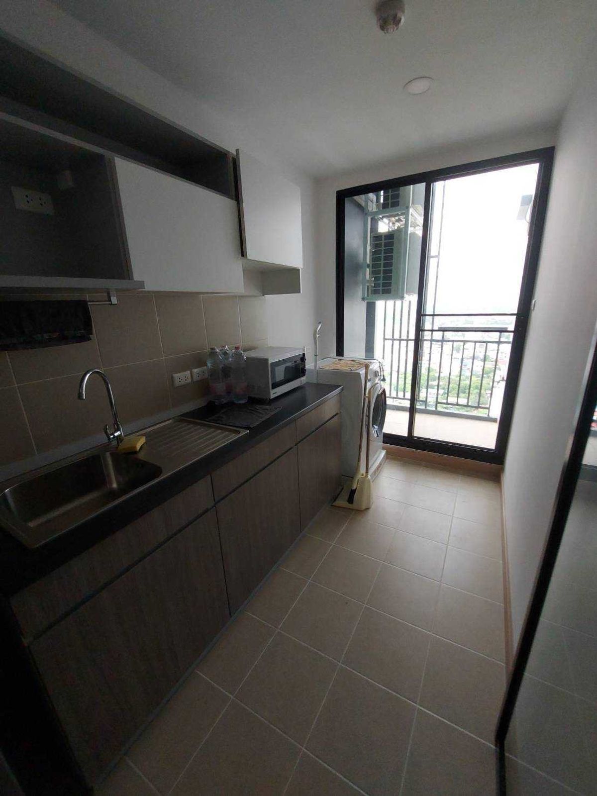 For SaleCondoPinklao, Charansanitwong : 🔥 Big room condo Near Siriraj, only 2.5 km.