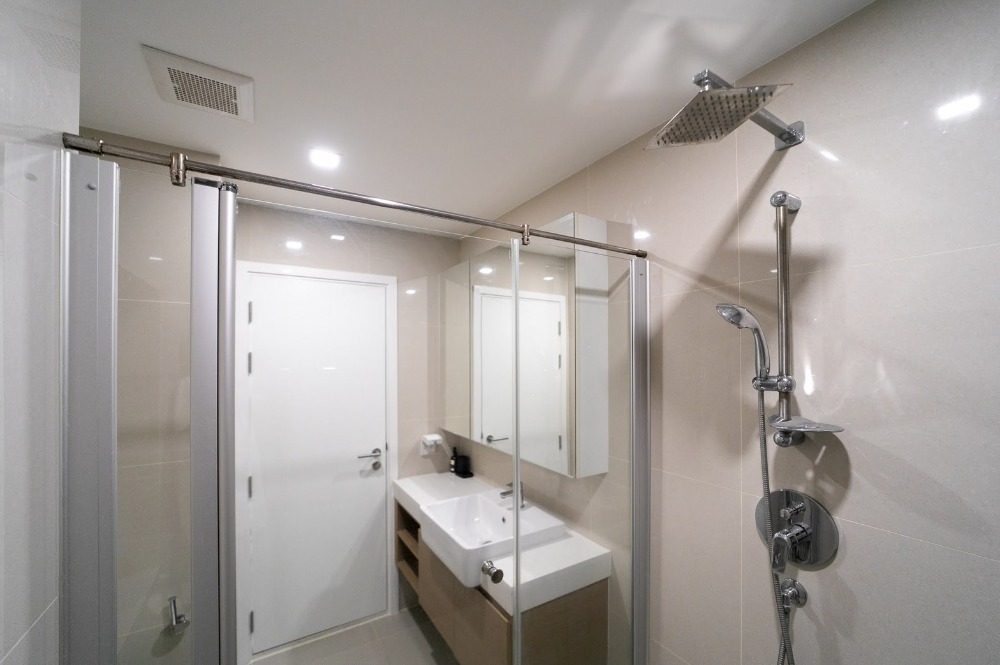 ขายคอนโดศรีราชา แหลมฉบัง บ้านบึง : ขายคอนโด Knightsbridge the Ocean Sriracha 2 bed corner room วิวภูเขา 3.9 M (S03-0939)