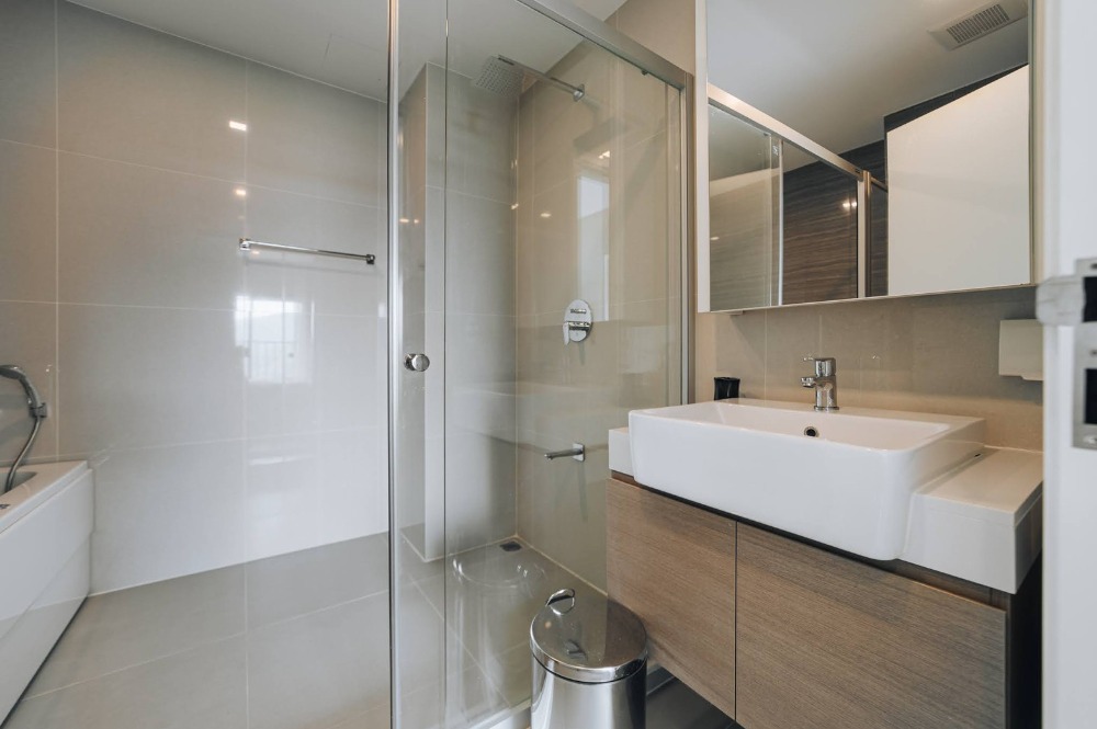 ขายคอนโดศรีราชา แหลมฉบัง บ้านบึง : ขายคอนโด Knightsbridge the Ocean Sriracha 2 bed corner room วิวภูเขา 3.9 M (S03-0939)