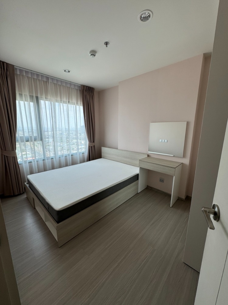 For RentCondoSamut Prakan,Samrong : CH0651 Condo for rent Aspire Erawan Prime, beautiful room, fully furnished, next to BTS Erawan 0 meters.