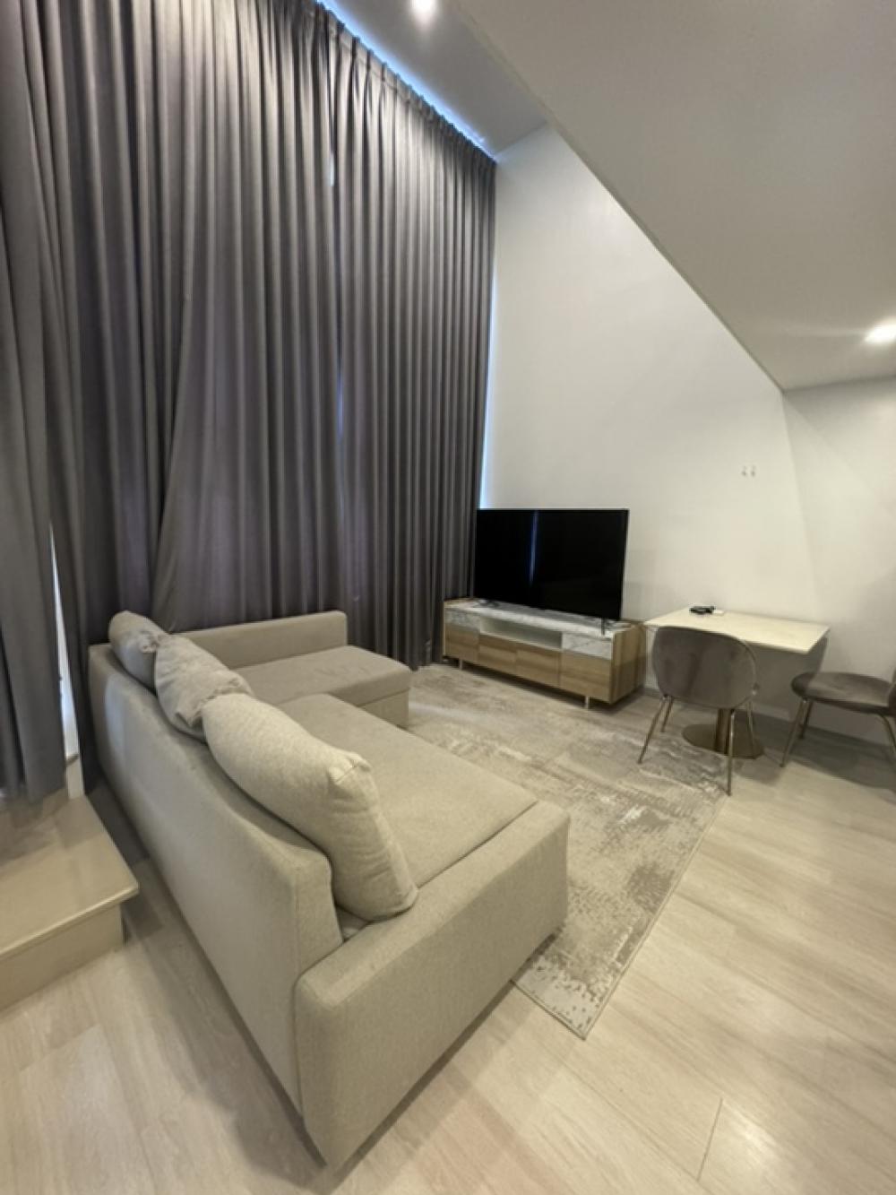 For RentCondoSathorn, Narathiwat : 🔥For Rent Now🔥 Knightsbridge Prime Sathorn, High Ceiling Unit, Fully Furnished, Ready to Move In, Near BTS Chong Nonsi