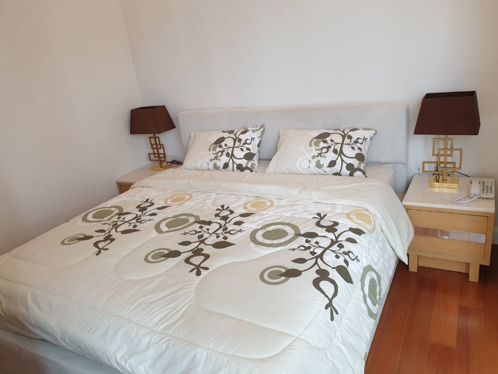 ให้เช่าคอนโดวิทยุ ชิดลม หลังสวน : ให้เช่า  คิว หลังสวน เฟอร์ครบ เดินทางสะดวก,BTS ชิดลม พร้อมเข้าเดือนกันยายน