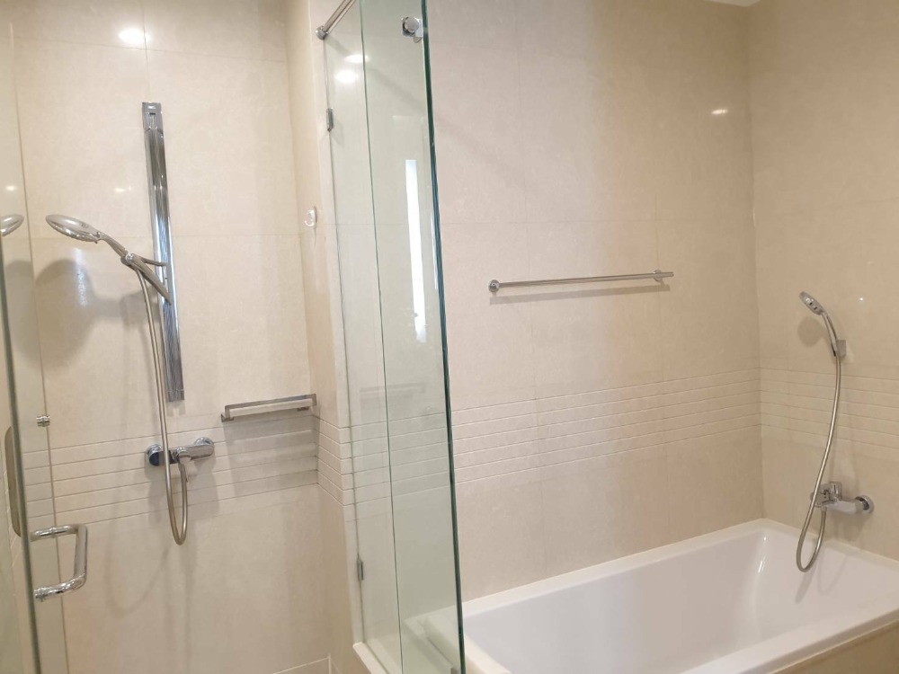 ให้เช่าคอนโดวิทยุ ชิดลม หลังสวน : ให้เช่า  คิว หลังสวน เฟอร์ครบ เดินทางสะดวก,BTS ชิดลม พร้อมเข้าเดือนกันยายน