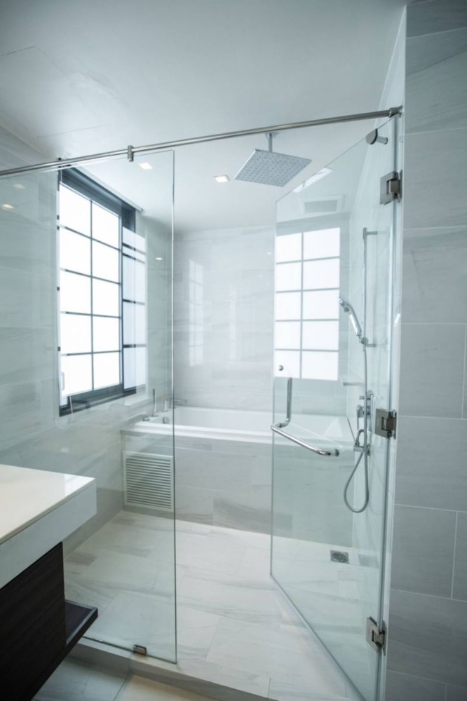 ขายทาวน์โฮมสุขุมวิท อโศก ทองหล่อ : ขาย ทาวน์โฮมหรู Quarter31 3.5ชั้น 4นอน 5น้ำ 4จอดรถ 41ตรว 421ตรม ใกล้ BTS พร้อมพงษ์ เอ็มควอเทียร์ มศว.ประสานมิตร Terminal21