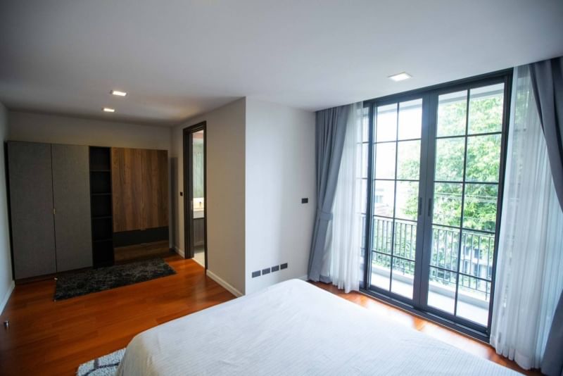 ขายทาวน์โฮมสุขุมวิท อโศก ทองหล่อ : ขาย ทาวน์โฮมหรู Quarter31 3.5ชั้น 4นอน 5น้ำ 4จอดรถ 41ตรว 421ตรม ใกล้ BTS พร้อมพงษ์ เอ็มควอเทียร์ มศว.ประสานมิตร Terminal21