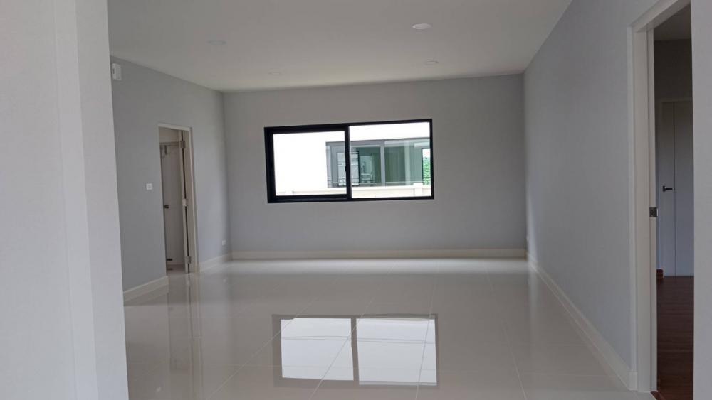 ขายบ้านบางนา แบริ่ง ลาซาล : ขายบ้านสภาพใหม่  เซนโทร บางนา บ้านเดี่ยว 2ชั้น 4 นอน 5 น้ำ 1 ห้องเมด พื้นที่ 289 ตรม.​ ที่ดิน 108 ตรว.