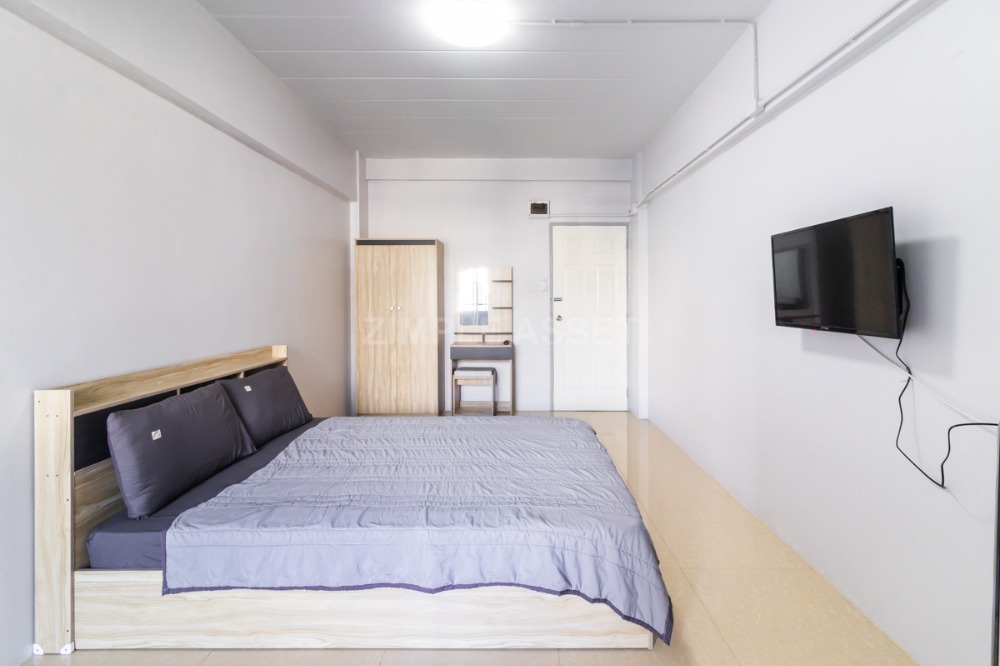 For RentLadprao101, Happy Land, The Mall Bang Kapi : Line @zimple_asset !Daily Room Only! Apartment in Latprao 124 close to BTS Yellow line Mahat Thai Station 1.6 km.