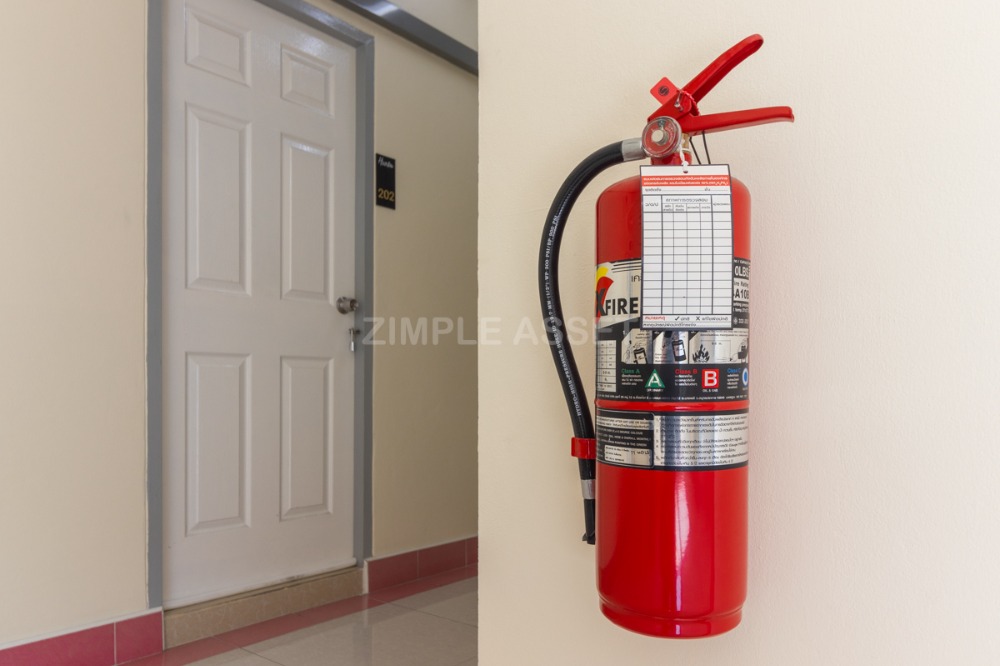 For RentLadprao101, Happy Land, The Mall Bang Kapi : Line @zimple_asset !Daily Room Only! Apartment in Latprao 124 close to BTS Yellow line Mahat Thai Station 1.6 km.