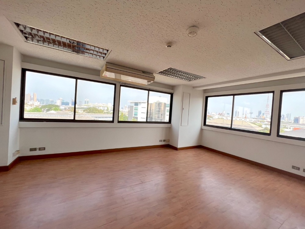 ขายอาคารพาณิชย์อารีย์ อนุสาวรีย์ : ขายอาคารพาณิชย์ ขนาด 7 ชั้น ซอยพหลโยธิน 14 จอดรถได้ถึง 25 คัน ใกล้ BTS อารีย์