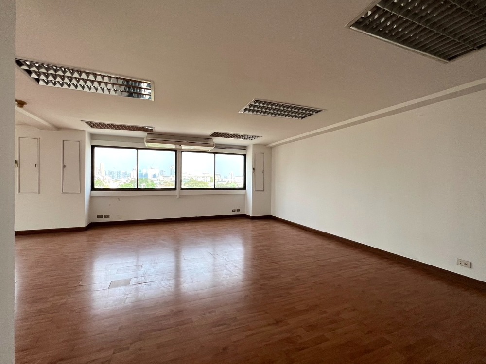 ขายอาคารพาณิชย์อารีย์ อนุสาวรีย์ : ขายอาคารพาณิชย์ ขนาด 7 ชั้น ซอยพหลโยธิน 14 จอดรถได้ถึง 25 คัน ใกล้ BTS อารีย์