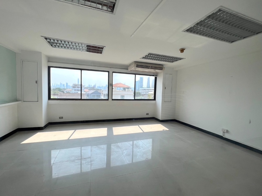 ขายอาคารพาณิชย์อารีย์ อนุสาวรีย์ : ขายอาคารพาณิชย์ ขนาด 7 ชั้น ซอยพหลโยธิน 14 จอดรถได้ถึง 25 คัน ใกล้ BTS อารีย์