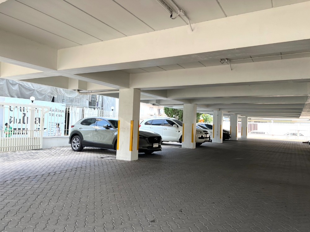 ขายอาคารพาณิชย์อารีย์ อนุสาวรีย์ : ขายอาคารพาณิชย์ ขนาด 7 ชั้น ซอยพหลโยธิน 14 จอดรถได้ถึง 25 คัน ใกล้ BTS อารีย์