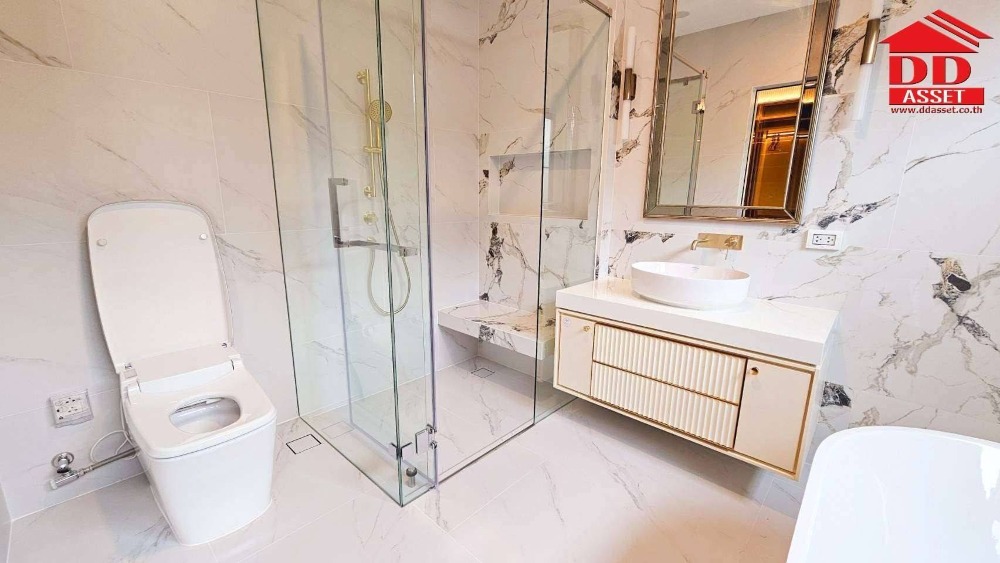 For RentHousePattanakan, Srinakarin : House for rent, Nantawan Rama 9 - Krungthep Kreetha New Road, code H8044.