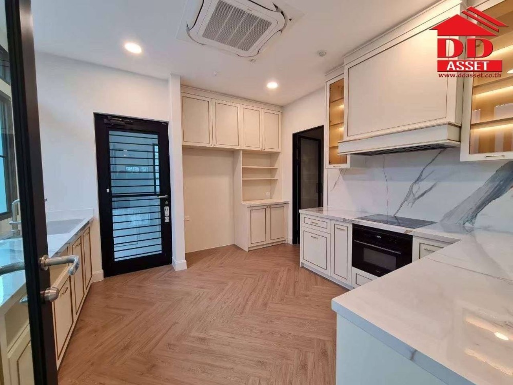 For RentHousePattanakan, Srinakarin : House for rent, Nantawan Rama 9 - Krungthep Kreetha New Road, code H8044.