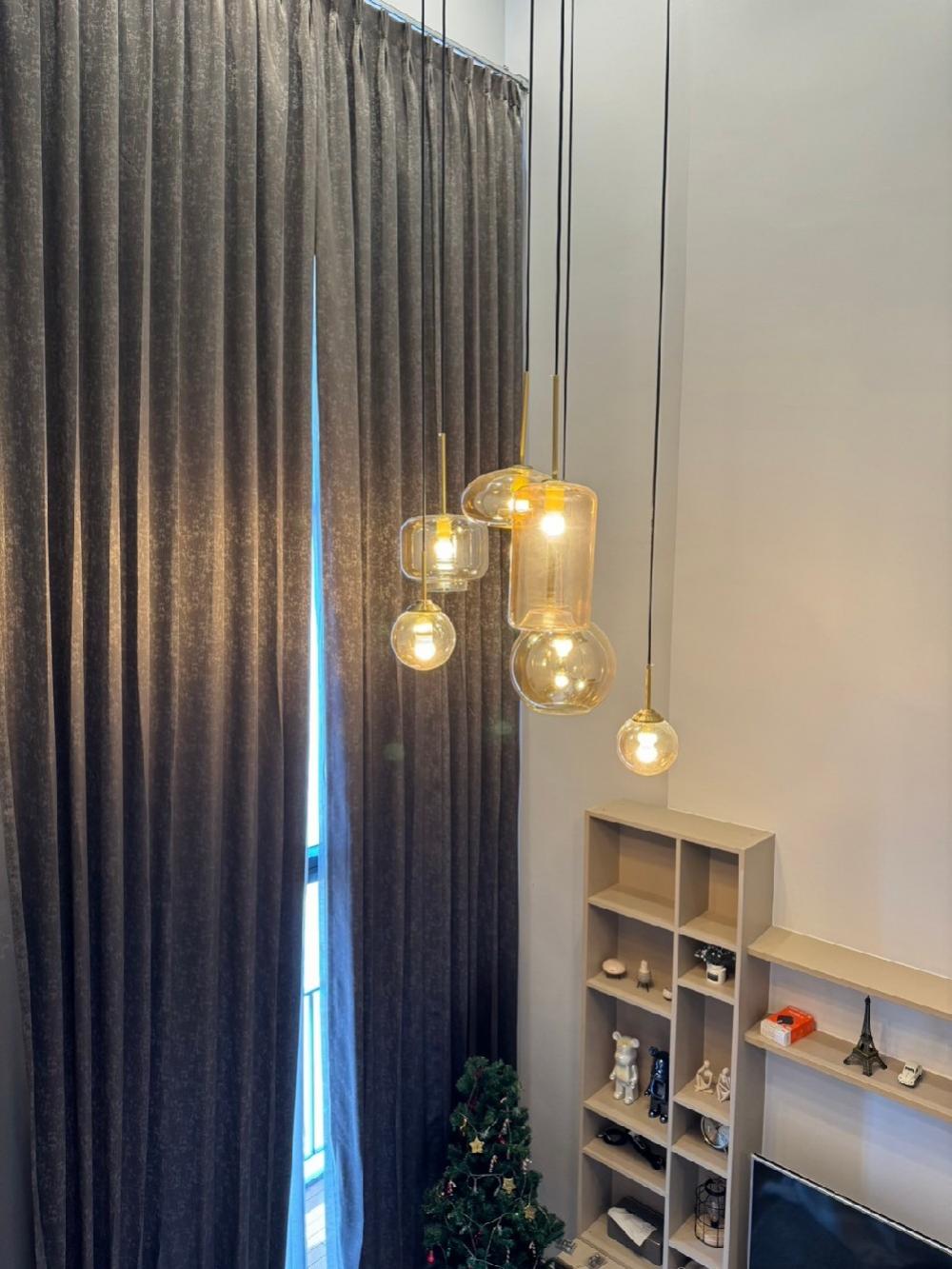 For SaleCondoSapankwai,Jatujak : Urgent sale! Onyx Phaholyothin condo, good location, near BTS Saphan Khwai, newly renovated, dont miss it. If interested, contact 0876358339 K. Nang.