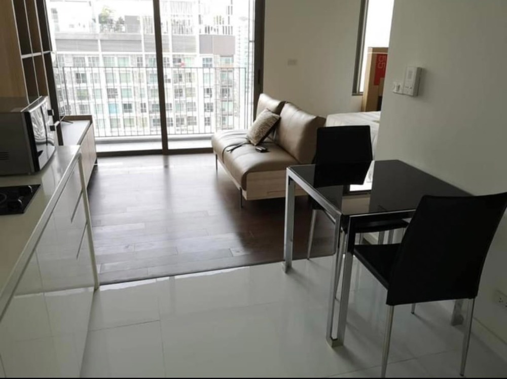 For RentCondoSathorn, Narathiwat : !! Beautiful room for rent, Condo Nara 9 (Nara Nine), near BTS Chong Nonsi.