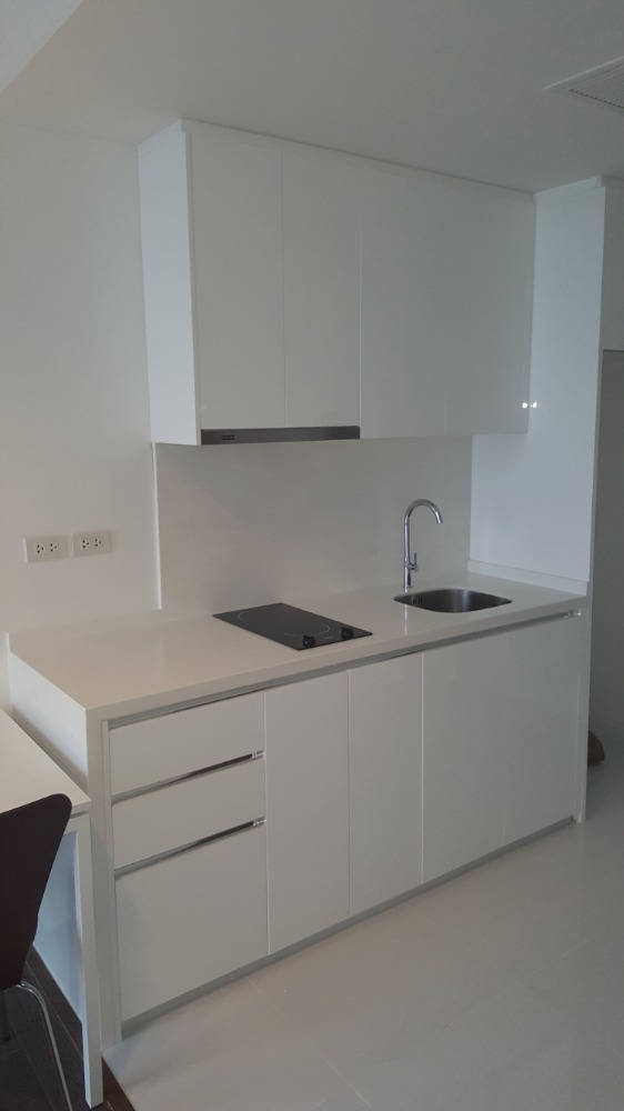 For RentCondoSathorn, Narathiwat : !! Beautiful room for rent, Condo Nara 9 (Nara Nine), near BTS Chong Nonsi.