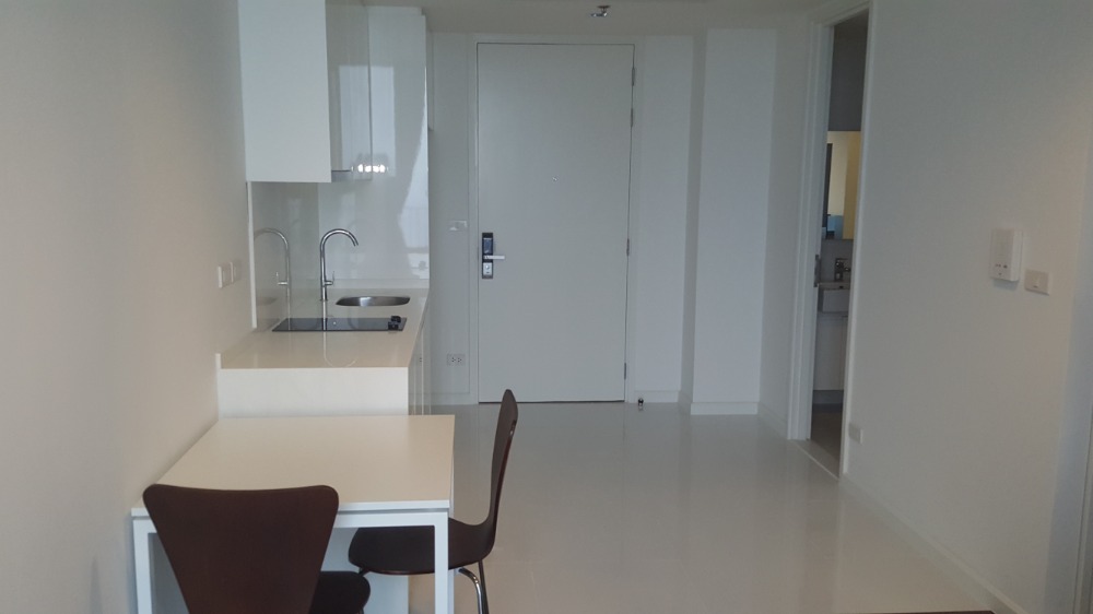 For RentCondoSathorn, Narathiwat : !! Beautiful room for rent, Condo Nara 9 (Nara Nine), near BTS Chong Nonsi.