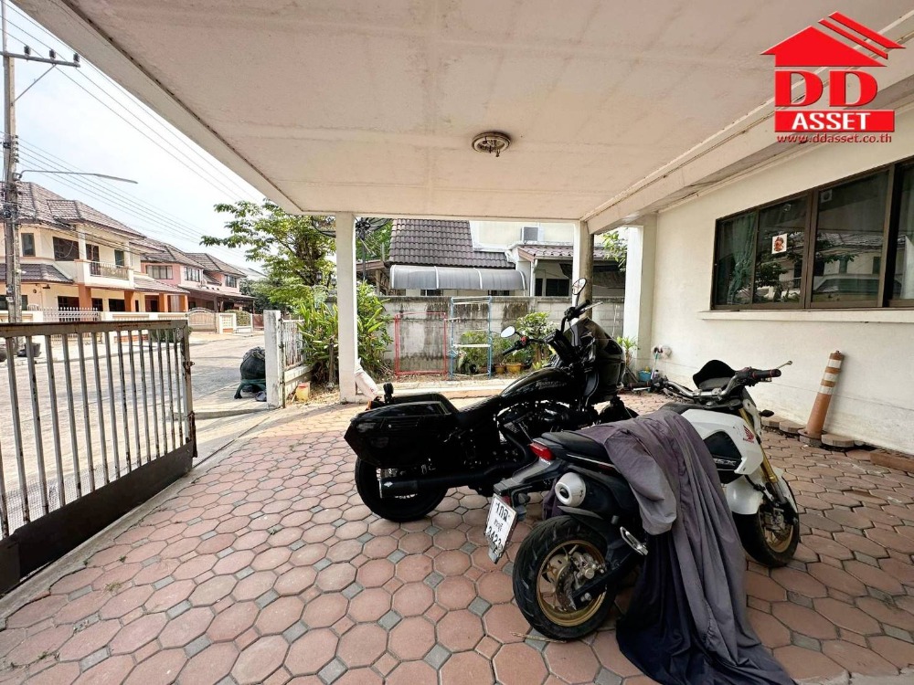 ขายบ้านปทุมธานี รังสิต ธรรมศาสตร์ : ขายบ้านเดี่ยว 2 ชั้น โครงการ สัมมากร เพลส รังสิต-คลอง2 (Sammakorn Place Rangsit Klong2) เพียง 100 เมตรจากถนนใหญ่ รหัส H8045