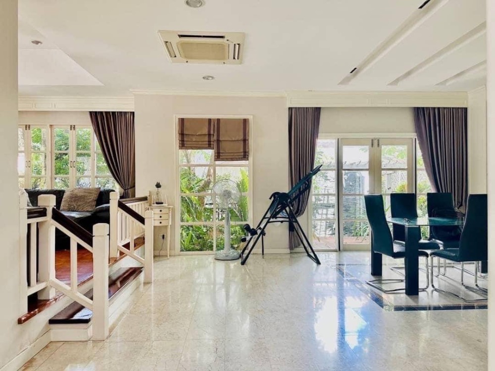 ขายบ้านสมุทรปราการ สำโรง : ขายบ้านเดี่ยว 2 ชั้น ในหมู่บ้าน นันทวัน ศรีนครินทร์(Nantawan Srinakarin) สมุทรปราการ รหัส H8047