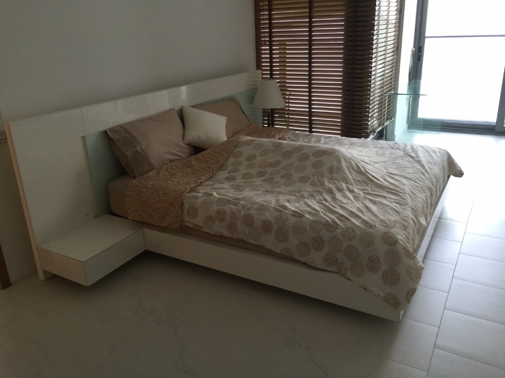 For RentCondoPattaya, Bangsaen, Chonburi : For rent Condo Northpoint Pattaya 1 Bed hight floor (S03-1654)