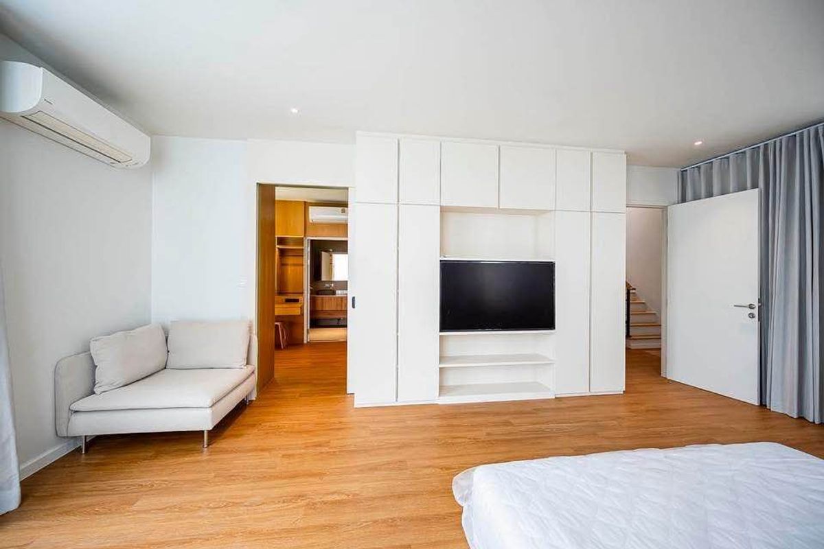 ขายทาวน์โฮมพระราม 3 สาธุประดิษฐ์ : 🔥 ขายด่วน เดมี สาธุ 49 ราคาพิเศษ DEMI 6 และ DEMI 8 สนใจติดต่อ 📲 093-616-4456 (ฝ่ายขาย) 🌟