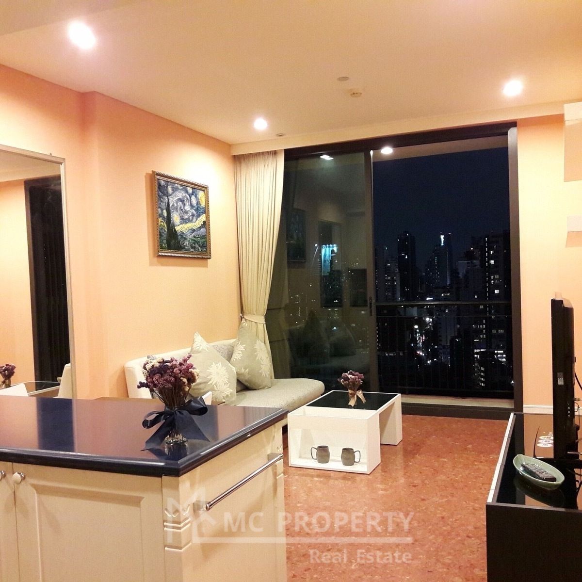 ให้เช่าคอนโดสุขุมวิท อโศก ทองหล่อ : Aguston 1 bed 53sqm for rent only 27,000 per month tel 0816878954 line id 0816878954