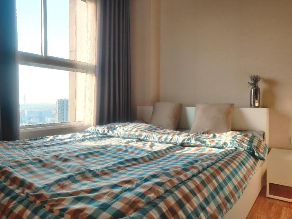 ให้เช่าคอนโดแจ้งวัฒนะ เมืองทอง : ให้เช่า คอนโด The Trust งามวงศ์วาน ขนาด 24.5 ตร.ม. ชั้น 27 ราคา 6,500 บาท/เดือน เฟอร์และเครื่องใช้ไฟฟ้าครบ  contact : 095-9571441 ID Line : nada_sara