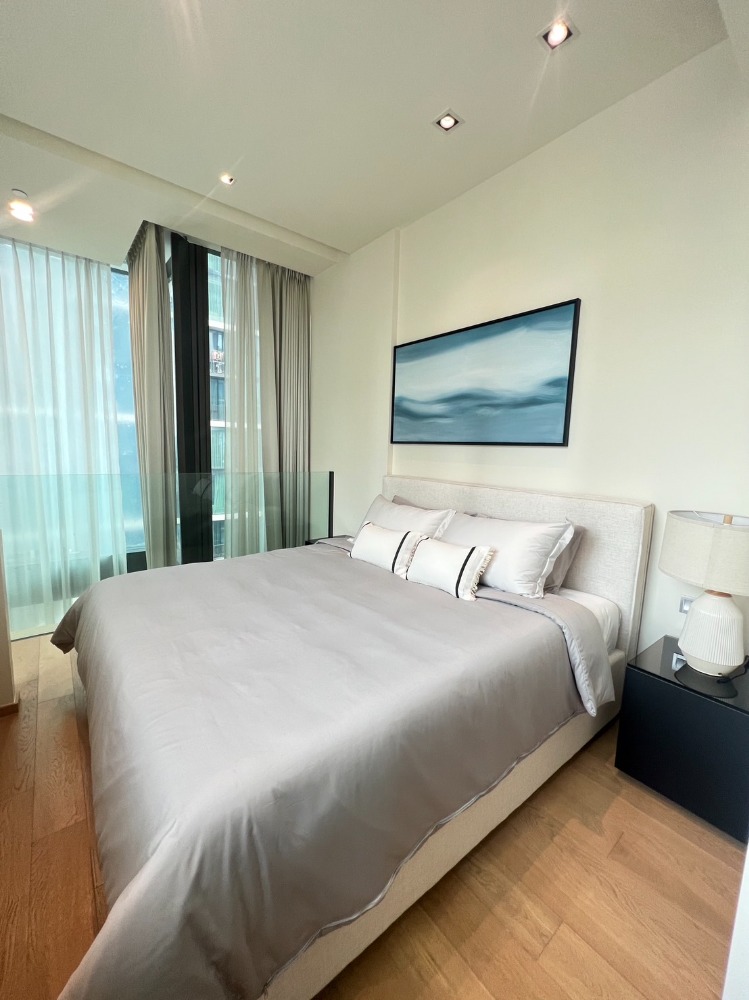 For RentCondoWitthayu, Chidlom, Langsuan, Ploenchit : Rare room for rent, 1 bedroom, Dupack, 50 sq m, fully furnished.