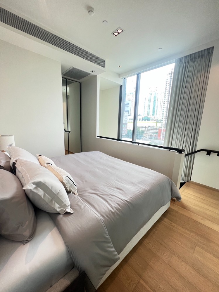 For RentCondoWitthayu, Chidlom, Langsuan, Ploenchit : Rare room for rent, 1 bedroom, Dupack, 50 sq m, fully furnished.