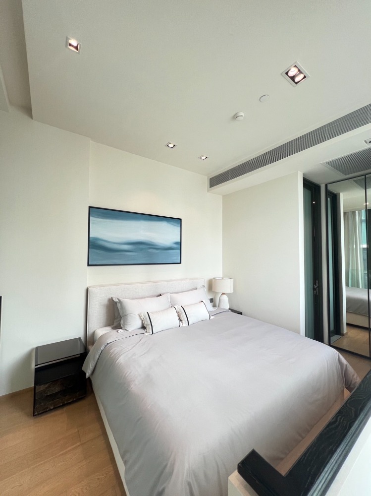 For RentCondoWitthayu, Chidlom, Langsuan, Ploenchit : Rare room for rent, 1 bedroom, Dupack, 50 sq m, fully furnished.