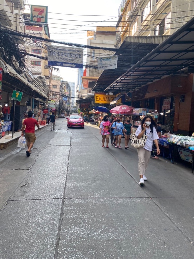 ขายอาคารพาณิชย์ราชเทวี พญาไท : อาคารพานิชย์ทำเลดีมาก  6  ชั้นพร้อมลิฟขนของ อยู่หลัวตึกใบหยก  รร.อินทราประตูน้ำ