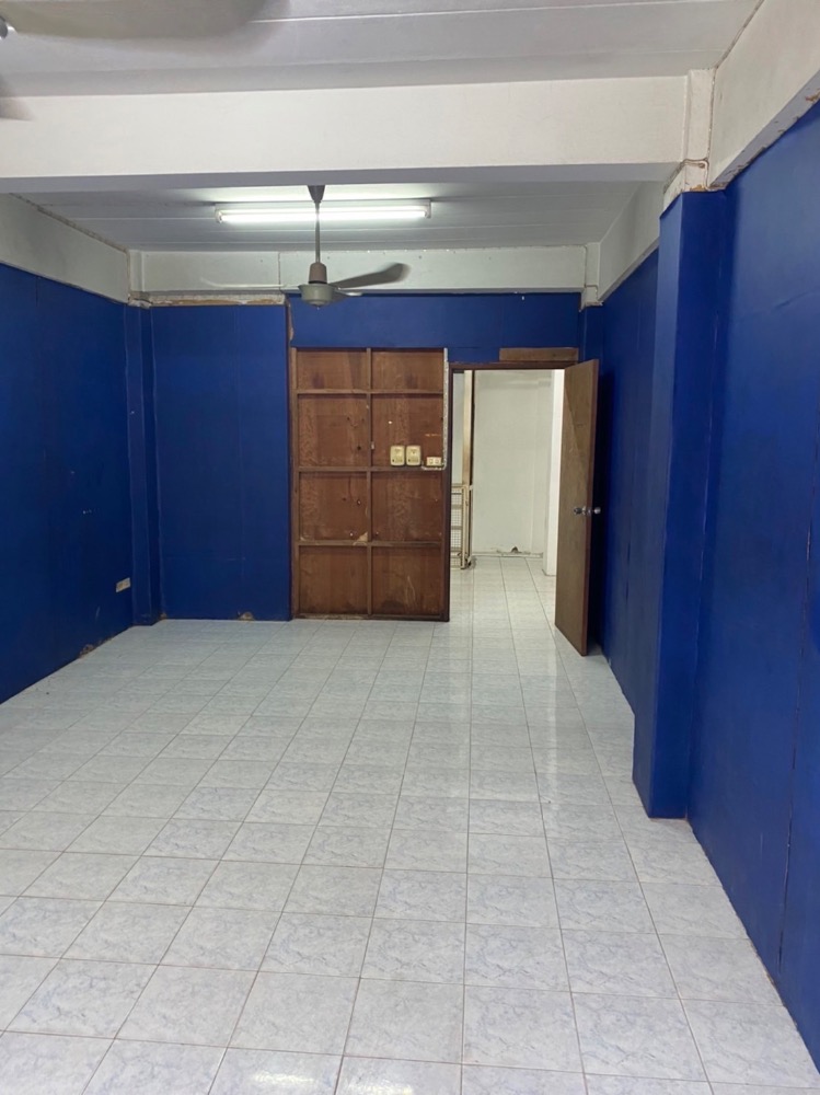 ขายอาคารพาณิชย์ราชเทวี พญาไท : อาคารพานิชย์ทำเลดีมาก  6  ชั้นพร้อมลิฟขนของ อยู่หลัวตึกใบหยก  รร.อินทราประตูน้ำ