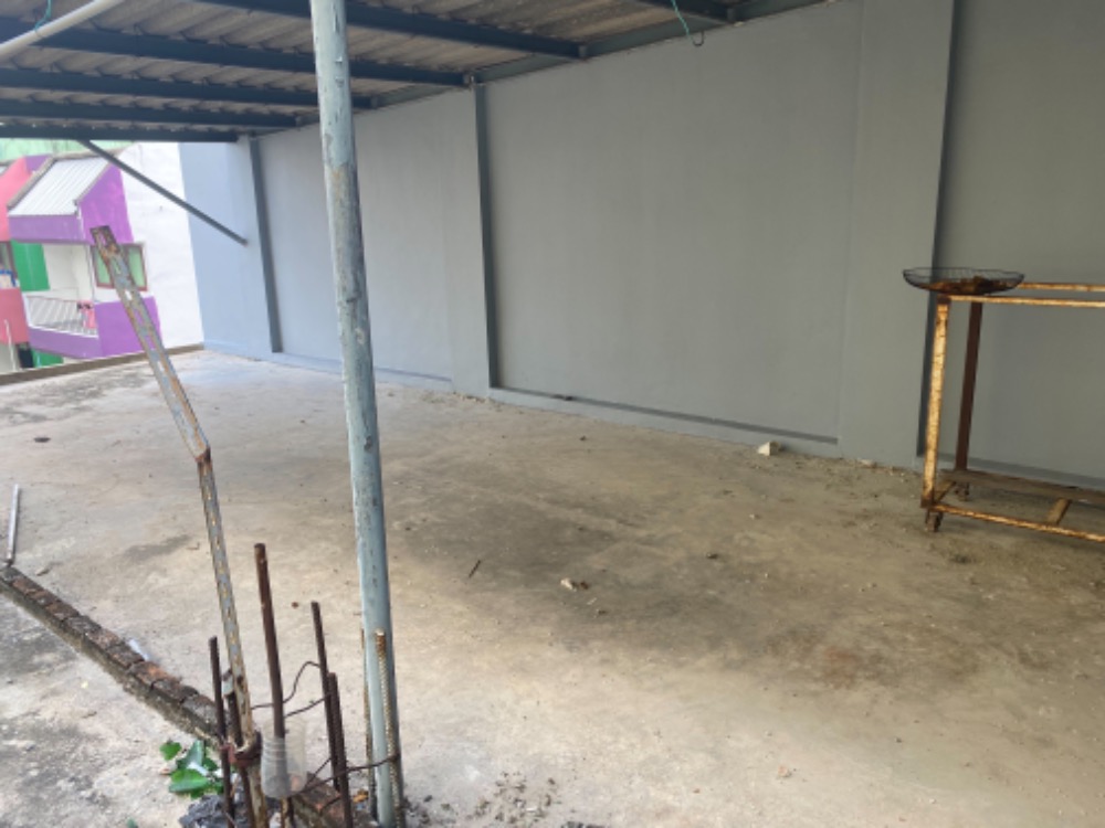 ขายอาคารพาณิชย์ราชเทวี พญาไท : อาคารพานิชย์ทำเลดีมาก  6  ชั้นพร้อมลิฟขนของ อยู่หลัวตึกใบหยก  รร.อินทราประตูน้ำ