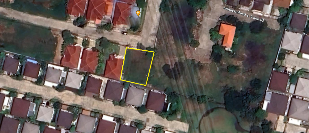 For SaleLandLadkrabang, Suwannaphum Airport : Plot of land for sale in Soi Chaloem Phrakiat Rama 9, Soi 62.