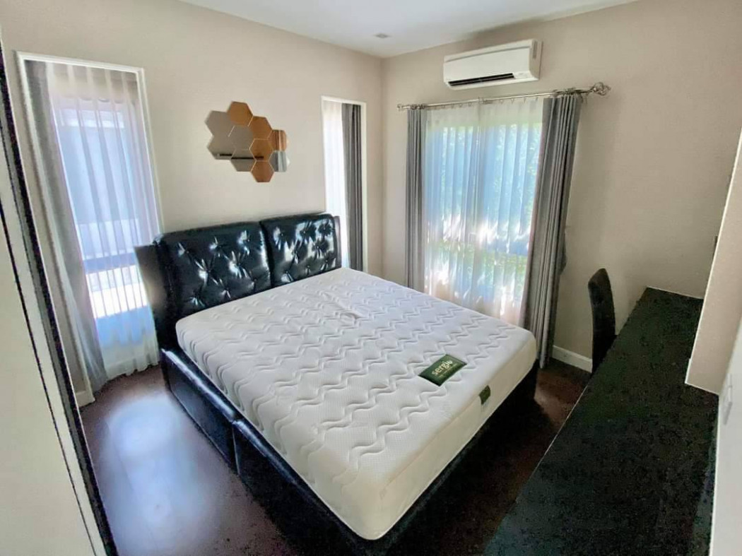 For RentHouseLadkrabang, Suwannaphum Airport : Single house for rent, Setthasiri On Nut, Srinakarin, 4 bedrooms, near the expressway.