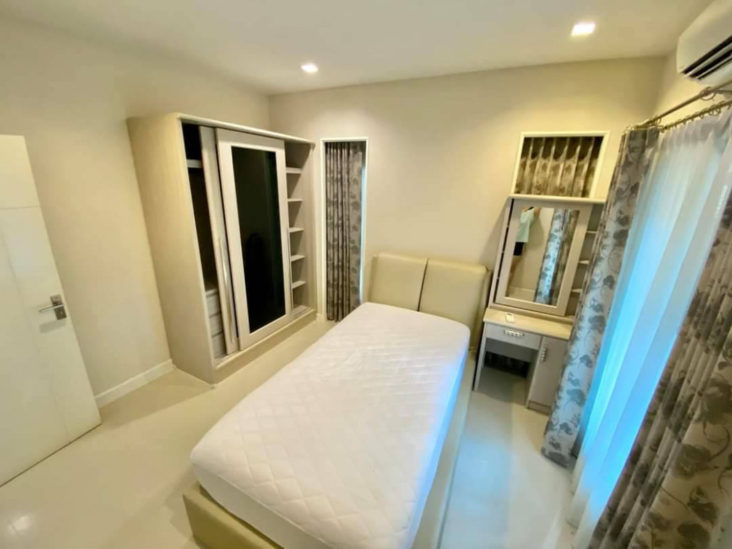 For RentHouseLadkrabang, Suwannaphum Airport : Single house for rent, Setthasiri On Nut, Srinakarin, 4 bedrooms, near the expressway.